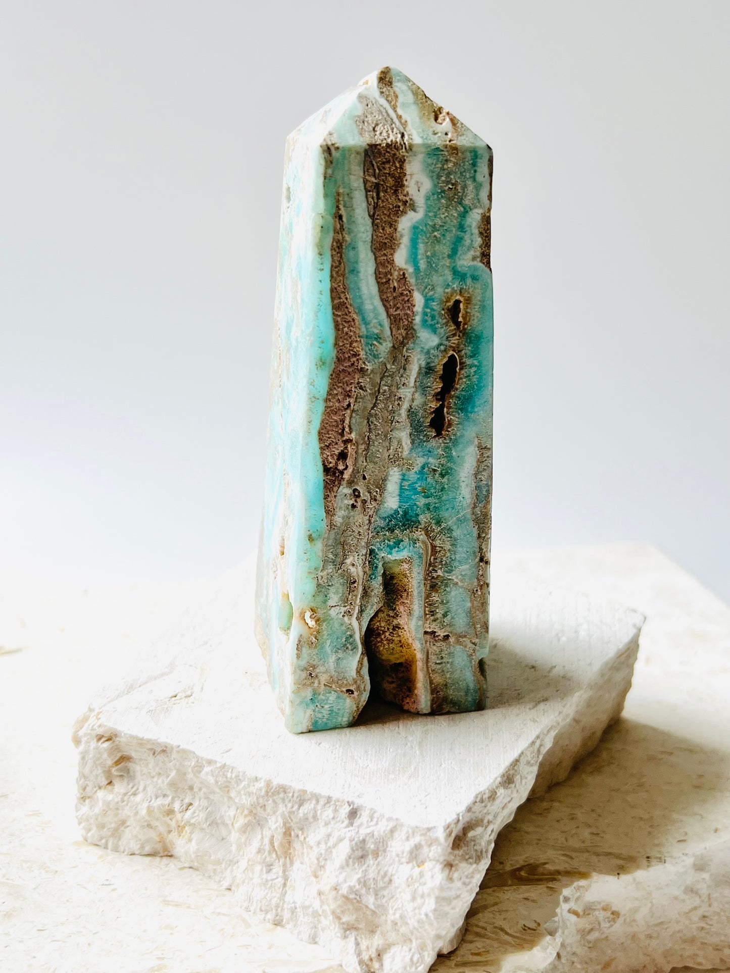 Blue Aragonite tower 323 g