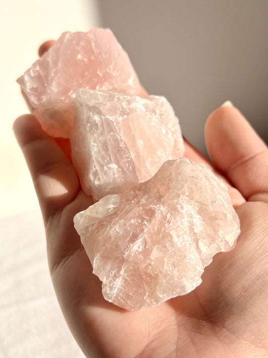 Rose Quartz Raw - Zoee Crystals